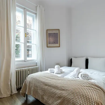 80 Sqm, 3 Bedrooms, 2 Bathrooms, New ブダペスト
