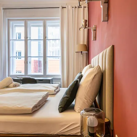 80 Sqm, 3 Bedrooms, 2 Bathrooms, New アパート