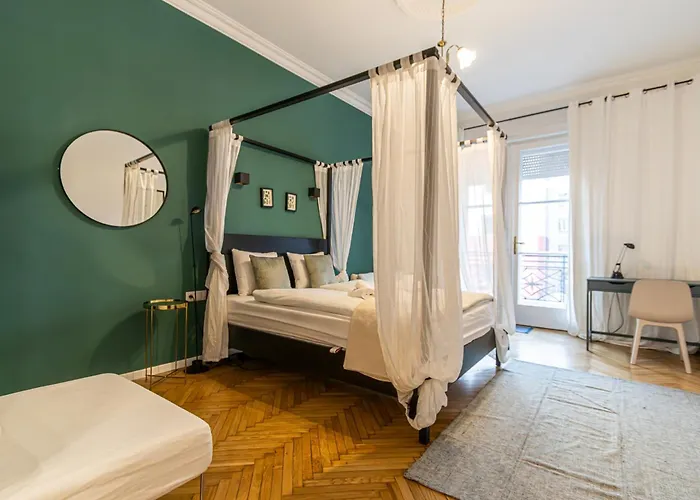 80 Sqm, 3 Bedrooms, 2 Bathrooms, New *