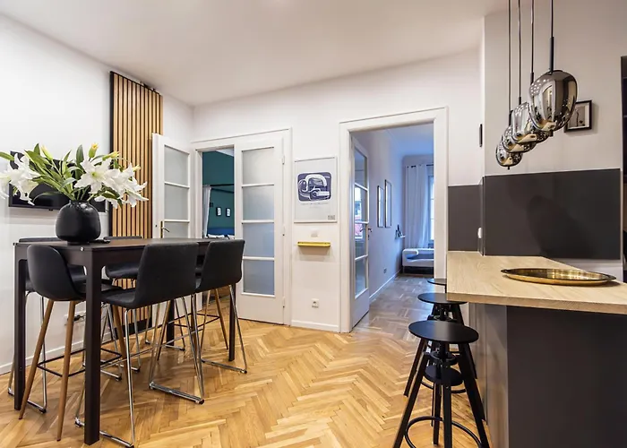 80 Sqm, 3 Bedrooms, 2 Bathrooms, New Βουδαπέστη