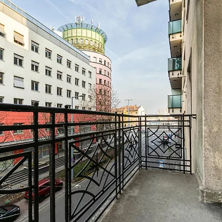 80 Sqm, 3 Bedrooms, 2 Bathrooms, New *