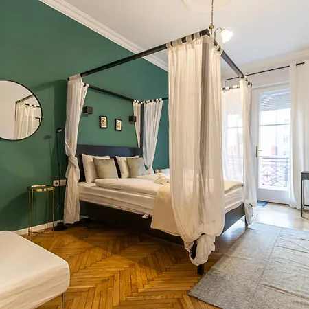 80 Sqm, 3 Bedrooms, 2 Bathrooms, New *