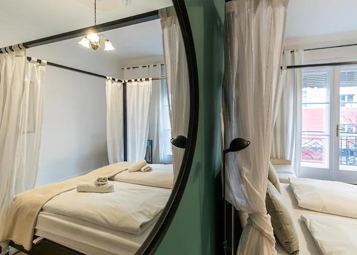 80 Sqm, 3 Bedrooms, 2 Bathrooms, New