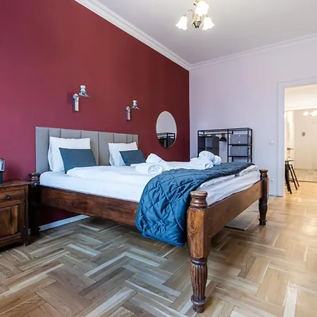 شقة 80 Sqm, 3 Bedrooms, 2 Bathrooms, New