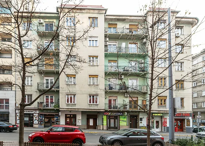 80 Sqm, 3 Bedrooms, 2 Bathrooms, New