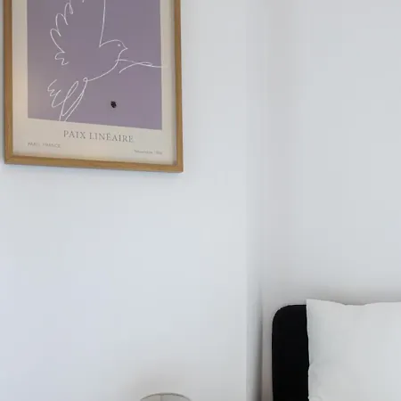 80 Sqm, 3 Bedrooms, 2 Bathrooms, New Lägenhet Budapest