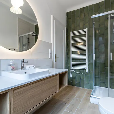 80 Sqm, 3 Bedrooms, 2 Bathrooms, New Lägenhet